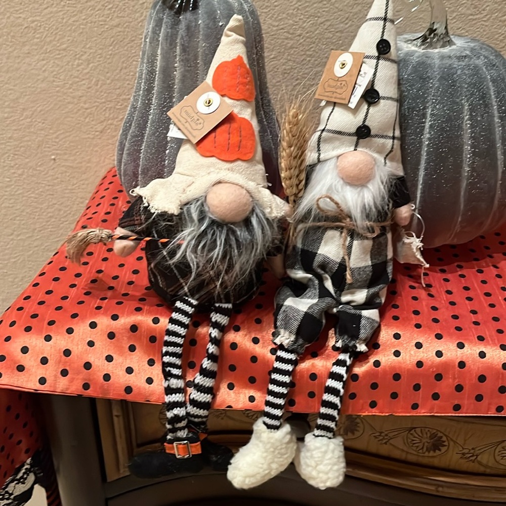 COPY - New Thankful Fall Dangle Gnome. New Pumpkin Dangle leg Gnome